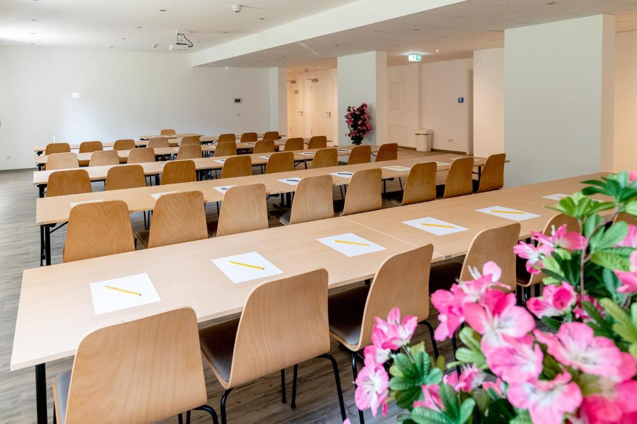 Boardinghaus Bayerwaldpark Aparthotel Ландсхут Екстериор снимка
